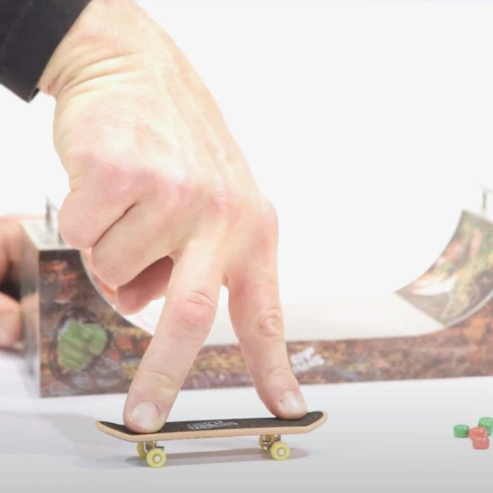 Grip and Tricks - Fingerboard Skateboard